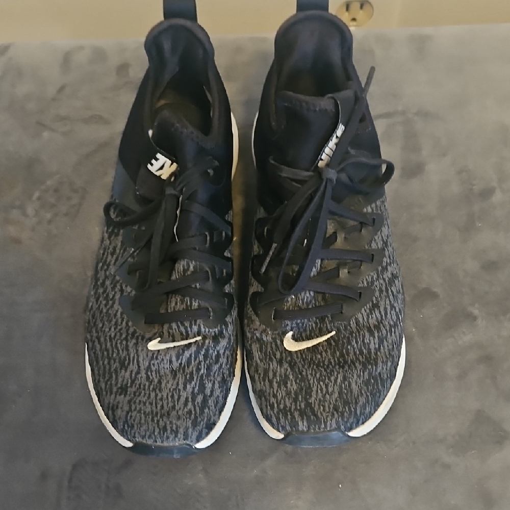 Nike Black and Gray Knit Running Shoes..womens size 7.5...no box
